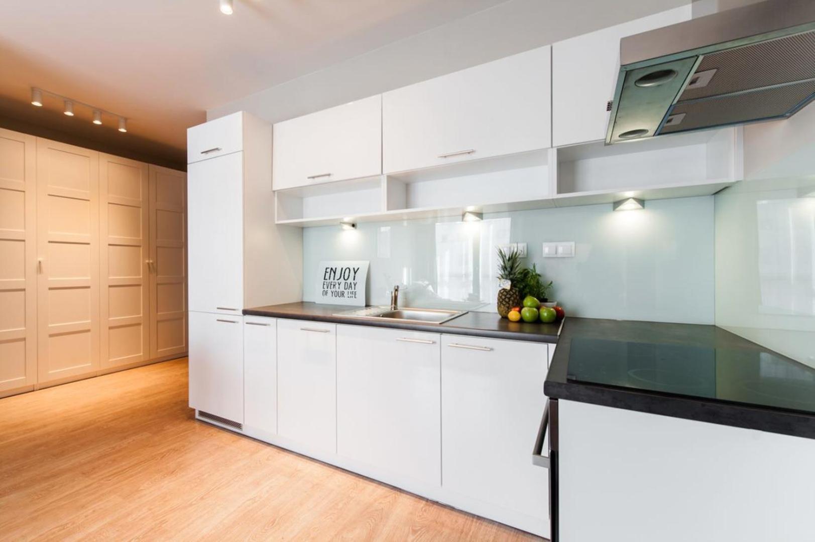 Apartment Superapart Jana Kazimierza 127 Secluded Urban Hideaway With Modern Comforts Warschau